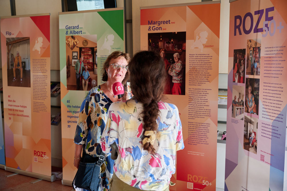 Roze 50Plus 'Ik ben wie ik ben!'