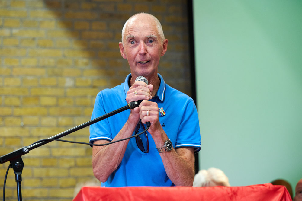 Roze 50Plus 'Ik ben wie ik ben!'